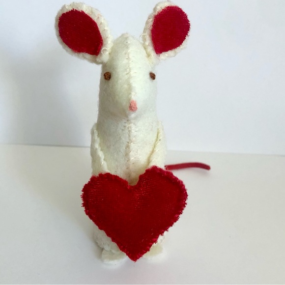 CYNTHESIS Other - Sweetheart felt mouse art doll Valentine's Day gift handmade hand-sewn